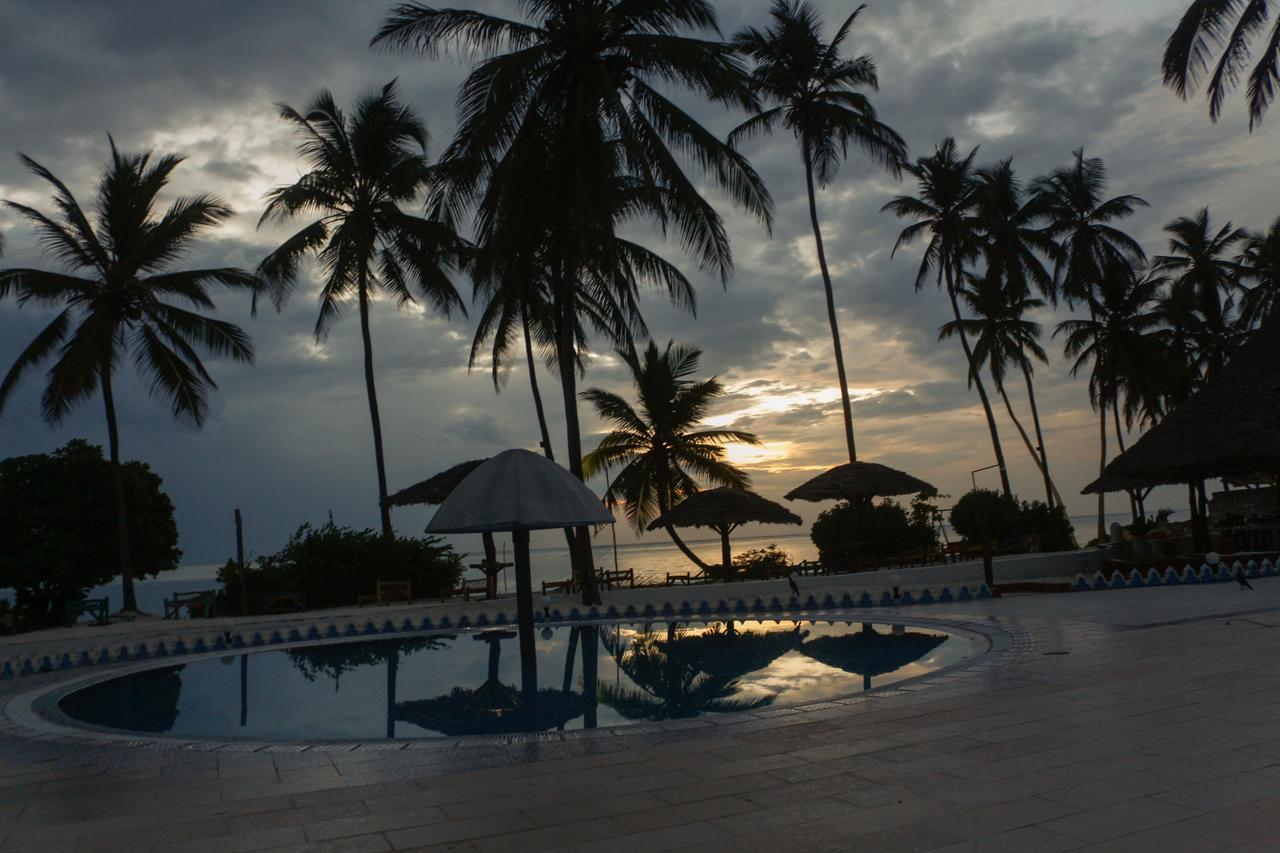 African Sun Sea Beach Resort & Spa Zanzibar Ngoại thất bức ảnh
